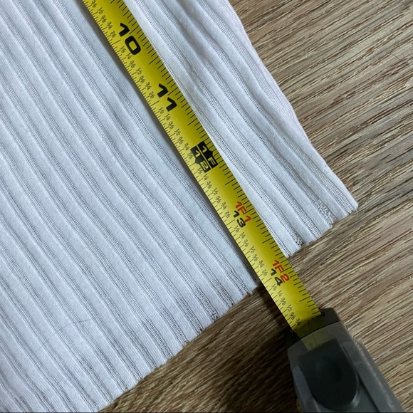 TOPSHOP Crop Top White Boatneck Short Sleeve Ribbed Lightweight Small - Picture 8 of 10